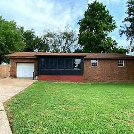 The Greenhouse - 3Bed 2Bath Home In Tahlequah, Ok Buitenkant foto